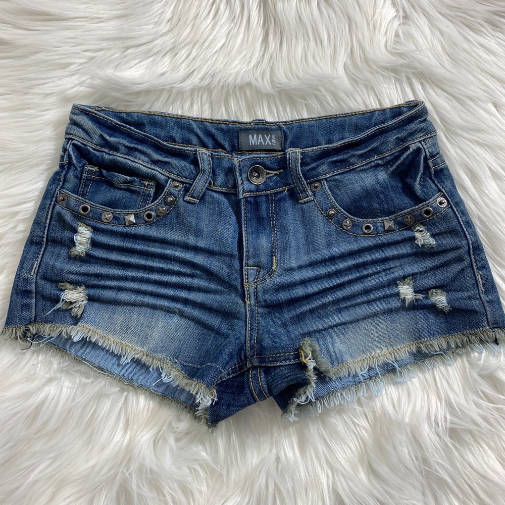Max Rave denim Shorts size 5 old style with rivets